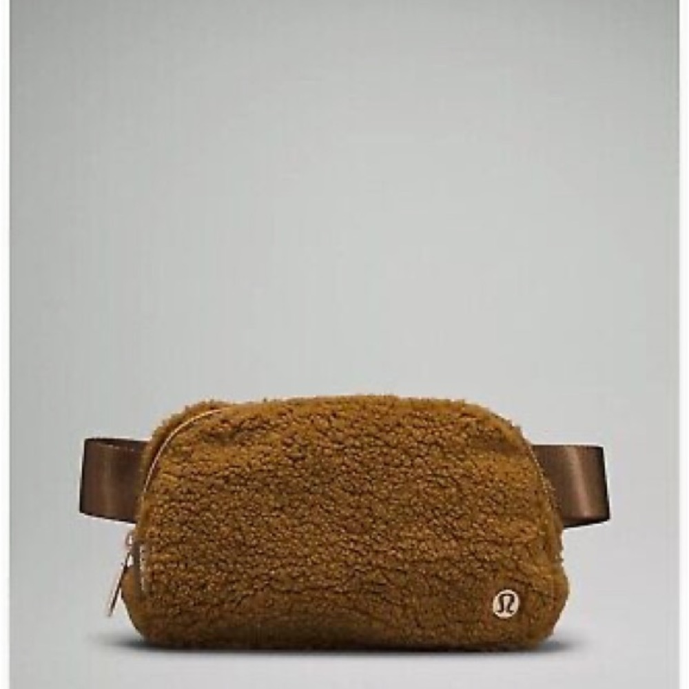 Lululemon Brown Sherpa Belt Bag
